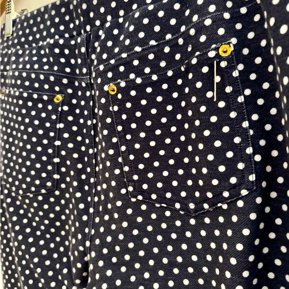 Women’s polka dot leggings. - Picture 8 of 11